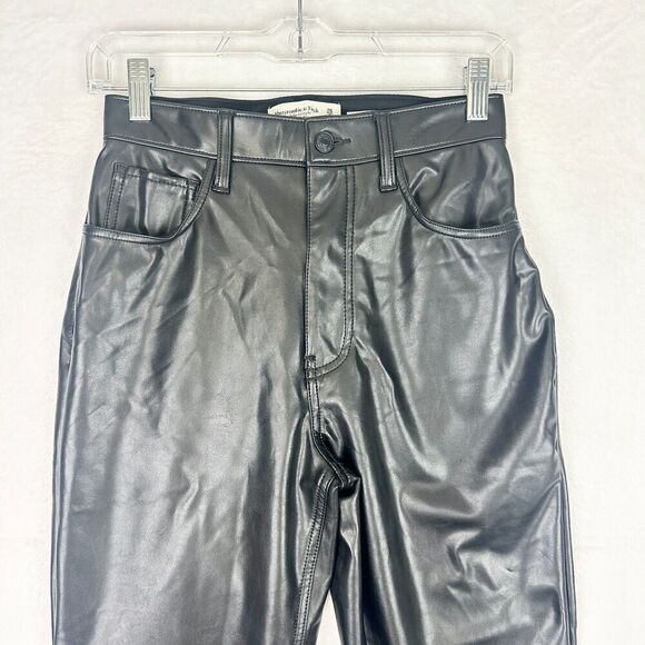 Abercrombie & Fitch Curve Love Vegan Leather Ankle Straight Pant 2 Short NWT - Picture 8 of 12